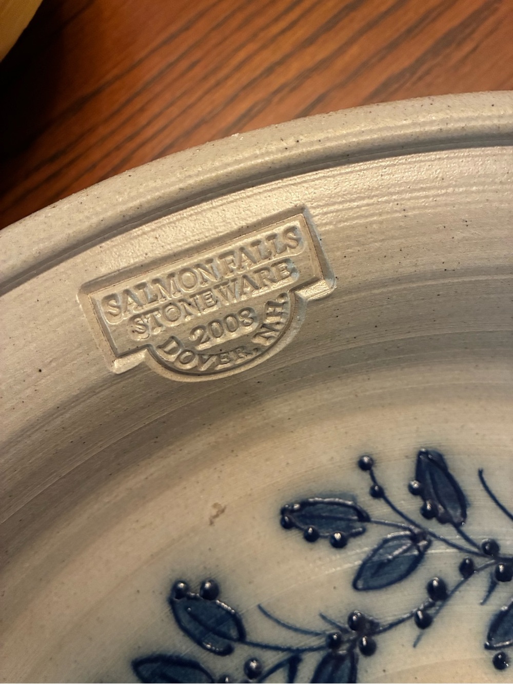 Salmon Falls Stoneware Blueberry Vine chip and dip platter - Picture 2 of 4